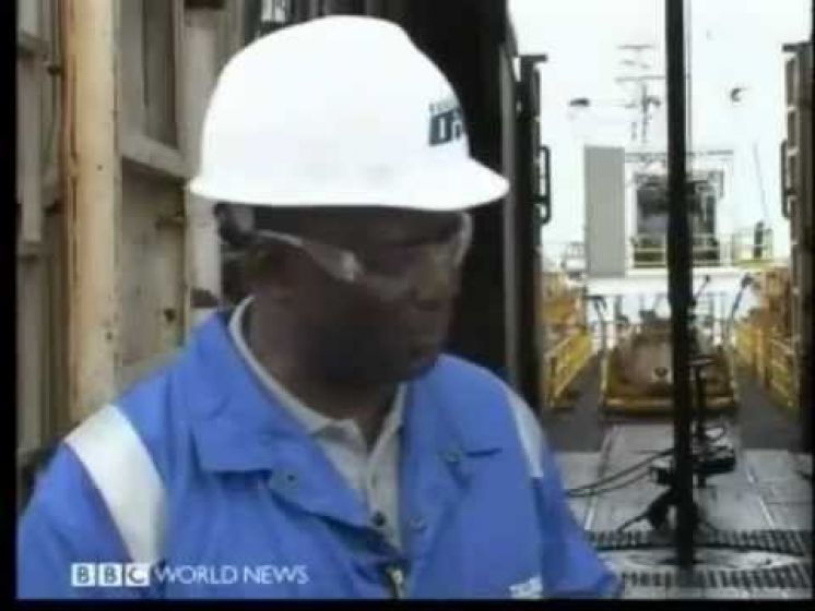 Ghana&#039;s Newly Discovered Oil Industry and Building of Refinery (Injection of Gas)
